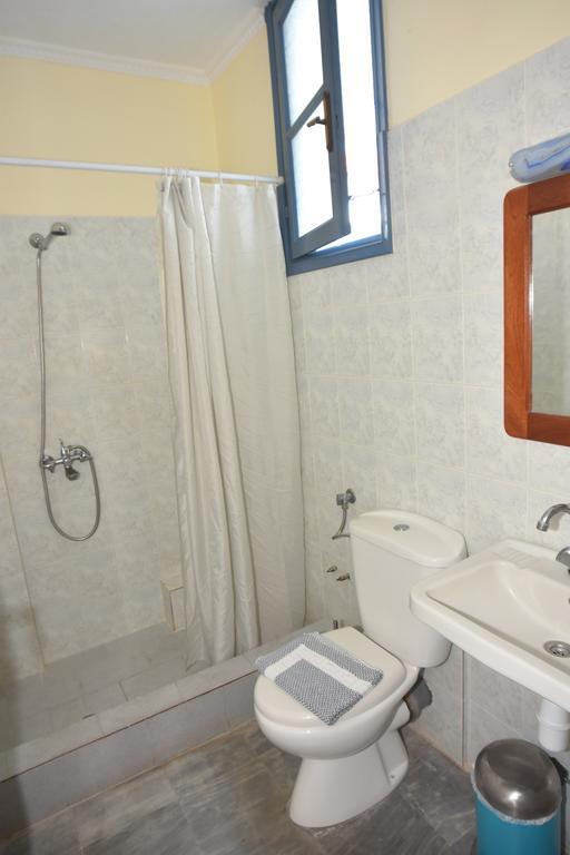Blue Sky Hotel - Petra - Lesvos - Greece Екстер'єр фото