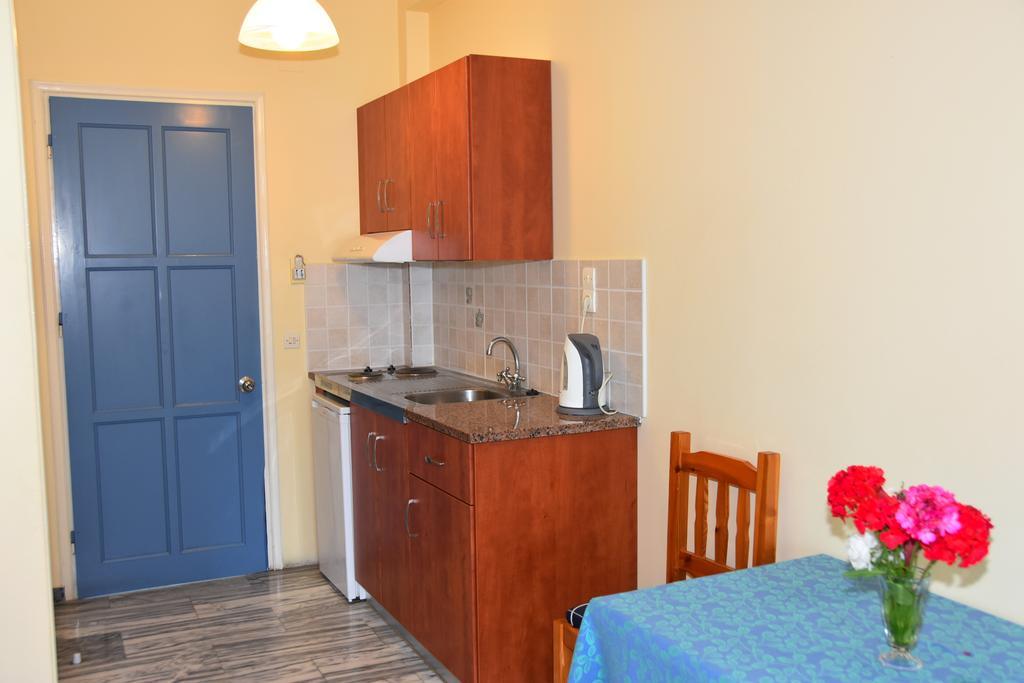Blue Sky Hotel - Petra - Lesvos - Greece Екстер'єр фото