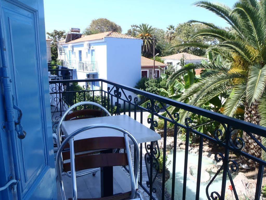 Blue Sky Hotel - Petra - Lesvos - Greece Екстер'єр фото
